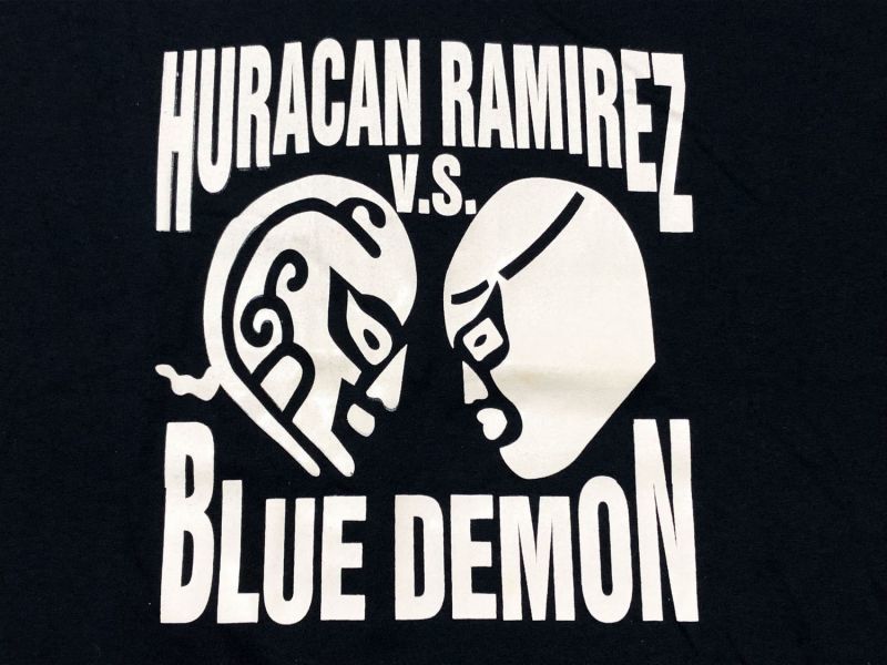 画像: ウラカン・ラミレス VS ブルー・デモン Tシャツ color:[navy] size:[Ｍ]